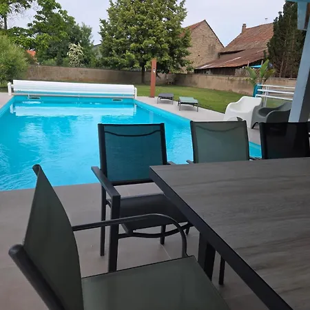 Maison La Digue Дом отдыха *